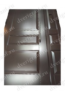 Нестандартная металлическая дверь в квартиру для старого фонда - 21-009